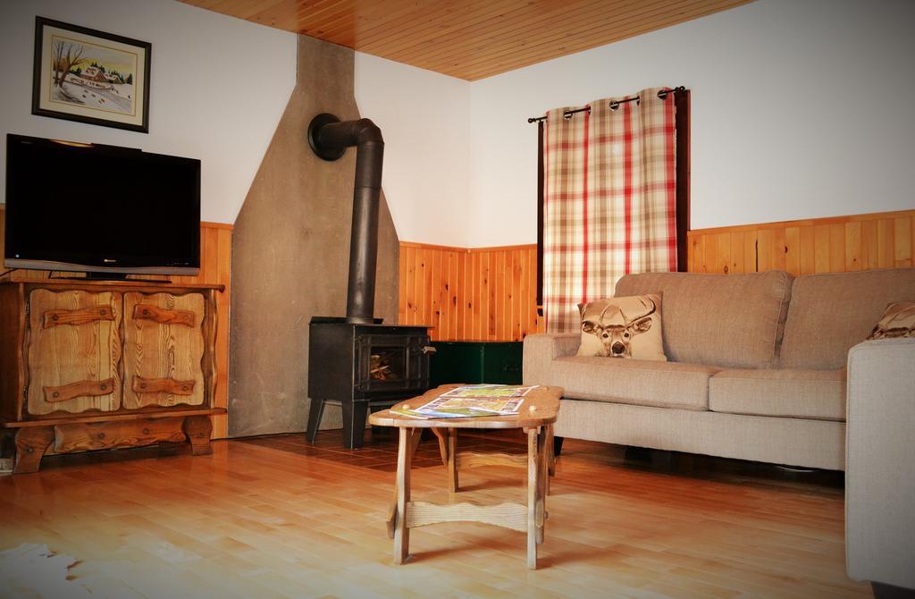 Chalet Rustique Crds Tremblant Lac Superieur Exterior photo