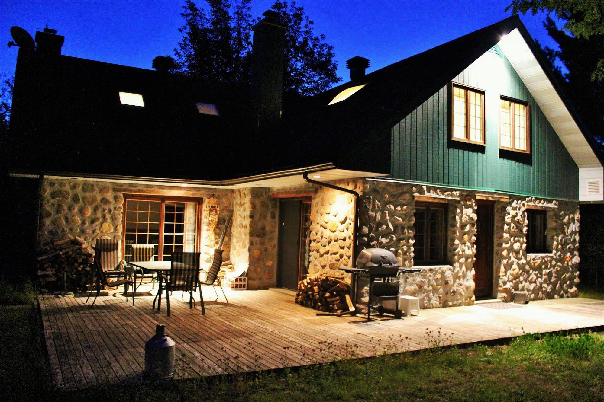 Chalet Rustique Crds Tremblant Lac Superieur Exterior photo